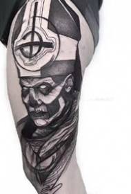 forte senso della personalità tatuaggio scuro scuro puntura funziona