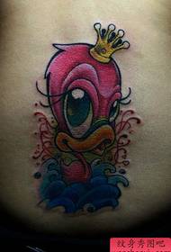 taille de fille un motif de tatouage de canard de dessin animé