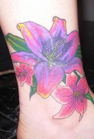 nuda kolora lilio Tattoo-ŝablono