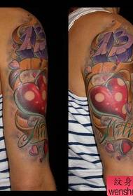 Brazo Europa 3D color amor tatuaje patrón