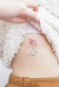Set Disney controllato di piccoli tatuaggi di cartoni animati esclusivi