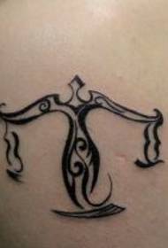 Gwo bra totem bèl modèl tatoo Libra