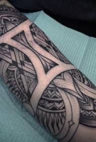Tattoo Gemini unique black line Gemini tattoo pattern