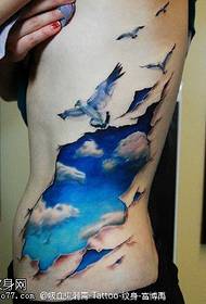 pola tattoo langit biru 3D realistis