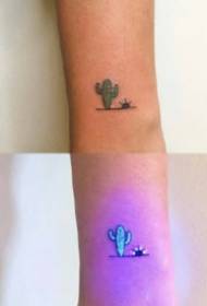 9 group of fluorescent fluorescent tattoo effect comparison chart appreciation