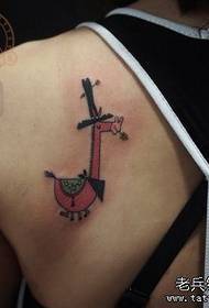 modello di tatuaggio ragazza spalla cartone animato giraffa