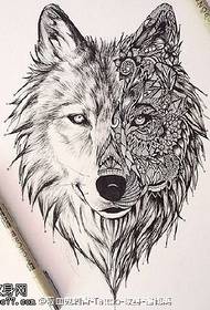 Klassisches Wolf Totem Manuskript Tattoo Muster