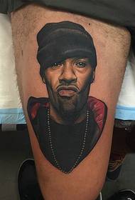 un insieme di stile europeo e americano del tatuaggio ritratto maschile