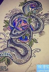 Isendlalelo se-tattoo se-Snake Chrysanthemum