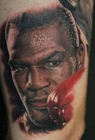 Realisme gestileerde kleur Mike Tyson portrettattoo