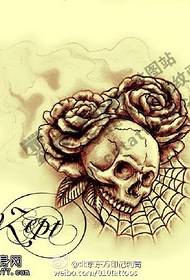 muswada rose fuvu buibui mtindo wa tattoo