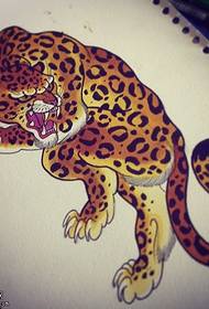 manuscris un model de tatuaj de leopard