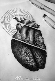 modello di tatuaggio cuore cervello manoscritto