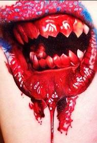 model i tmerrshëm i tatuazheve me gojë të përgjakshme