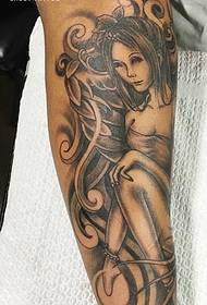 σέξι μαγευτική ομορφιά πορτρέτο μοτίβο τατουάζ