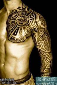 Жарты атмосфера Totem татуировкасы үлгісі