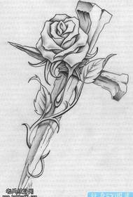 हस्तलिखित क्रॉस गुलाब टॅटू नमुना