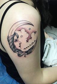 Tatuaje de tatuaje de tótem de diosa de luna única de gran personalidad