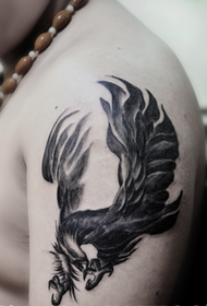 рука китайская роспись тату орел