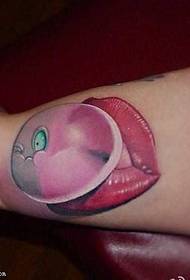 Arm Lips Tattoo Muster