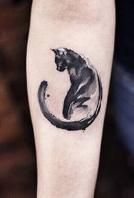 ภาพรอยสักแขนลูกแมวน่ารักดำและขาว