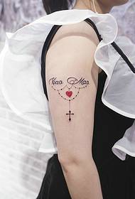 tytöt käsivarteen persoonallisuus tyylikäs totem tatuointi tatuointi