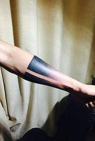 fascinantna ruka klasična tetovaža tetovaža totem