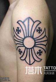 bukton nga sundanan sa tattoo sa Crowe