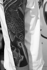 braccio Tatuaggio tatuaggio nero e nero di calamari
