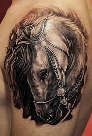 зображення великої руки кінь татуювання
