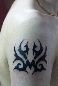 grande tatuaggio totem bello