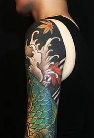 foto di fiori di calamari braccio tatuaggio freddo al limite