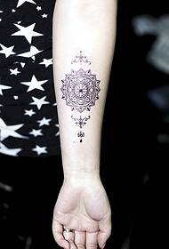 tatuaggio tatuaggio braccio vaniglia squisito