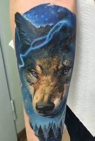 kleur realistiese 3D-puppy-tatoeëringpatroon