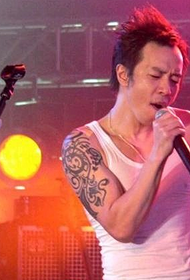lil hinn mill-mudell tat-tatwaġġ tad-driegħ ta 'huang Guanzhong