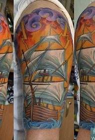 arm multi-stijl schip tattoo patroon
