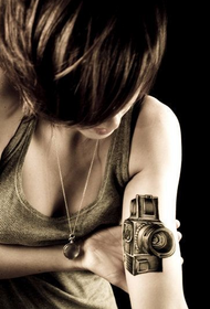 kagandahang arm vintage camera ng tattoo