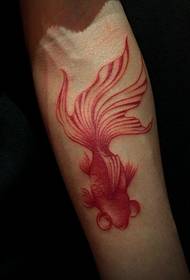 Chang swem in die musiek oseaan klein goudvis tatoeëermerk