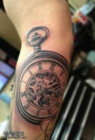 modèle de tatouage de montre de poche de machine