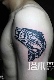 modello del tatuaggio del totem del calamaro del braccio