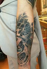 persona malbono Beluleto portreto tatuaje bildo