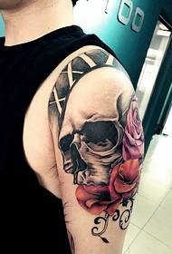 fiore è tatuaggi cù tatuaggi di braccio