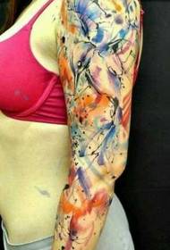 Modello di tatuaggio fiore astratto braccio