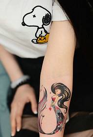 95 jälkeen pieni tyttö Arm muoti merenneito tatuointi malli