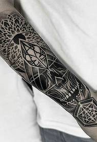 style unique bras noir gris totem tatouage tatouage