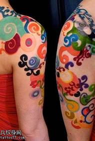 käsivarren väri tatuointi malli