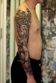 gambar lengan tato hitam dan putih gajah dewa sangat pribadi