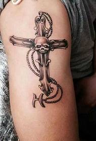 brako Kruka kranio tatuaje mastro
