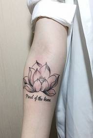 patró de tatuatge de lotus de braç