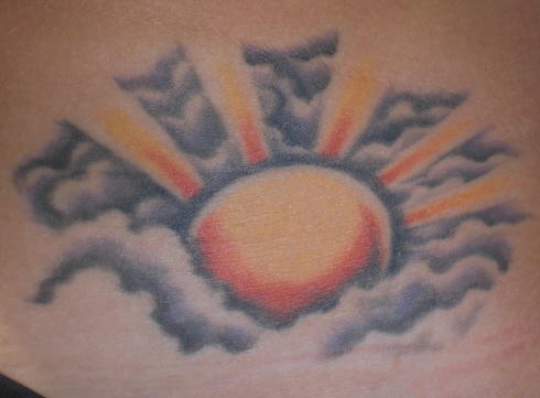 Татуировка солнечные лучи